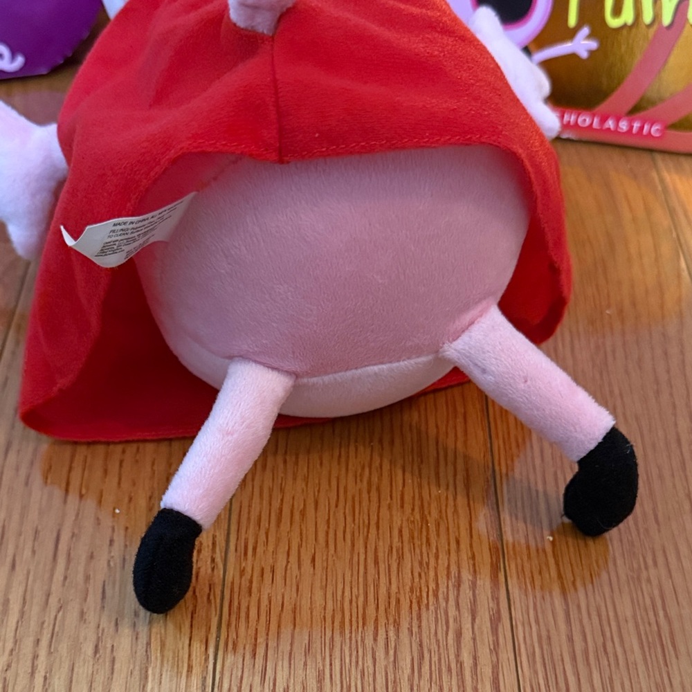 Peppa Pig Plush Talking Toy in Red Dress with Story Books - Picture 6 of 11